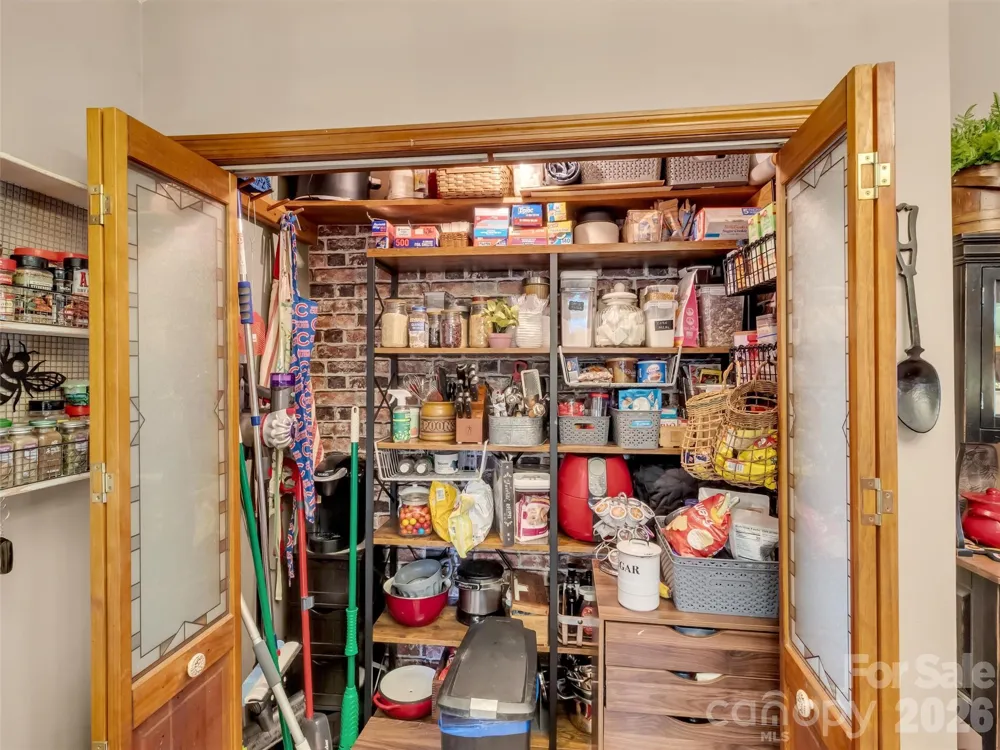 346 Wendy Way Clyde, NC 28721