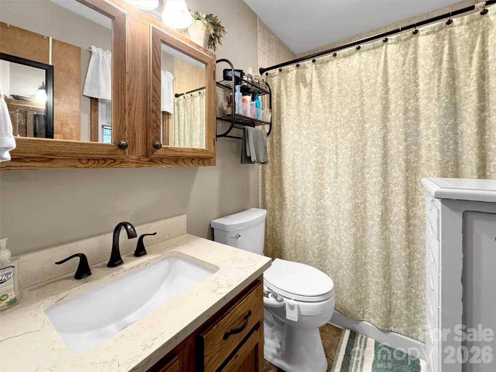 346 Wendy Way Clyde, NC 28721