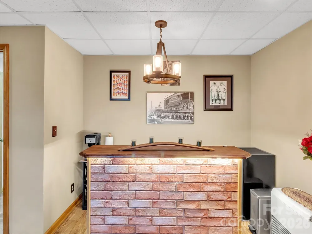 346 Wendy Way Clyde, NC 28721