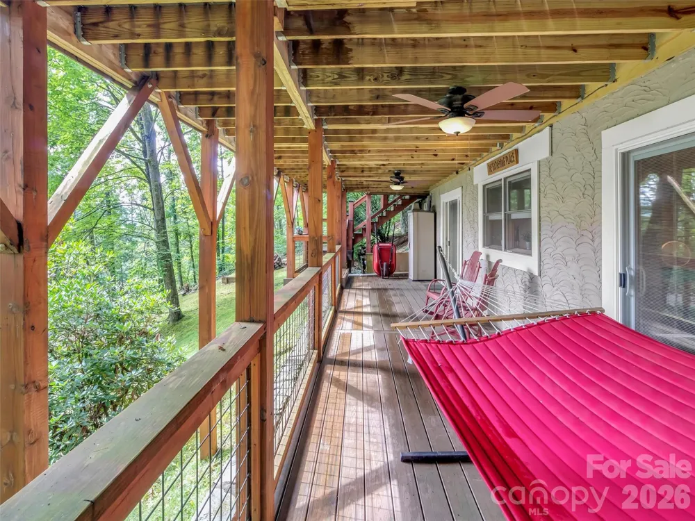 346 Wendy Way Clyde, NC 28721
