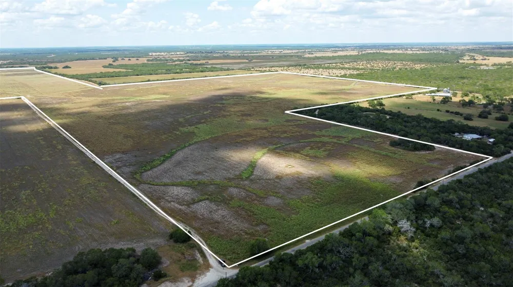 Cr 321 George West, TX 78022
