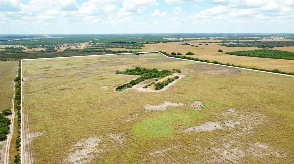 Cr 321 George West, TX 78022