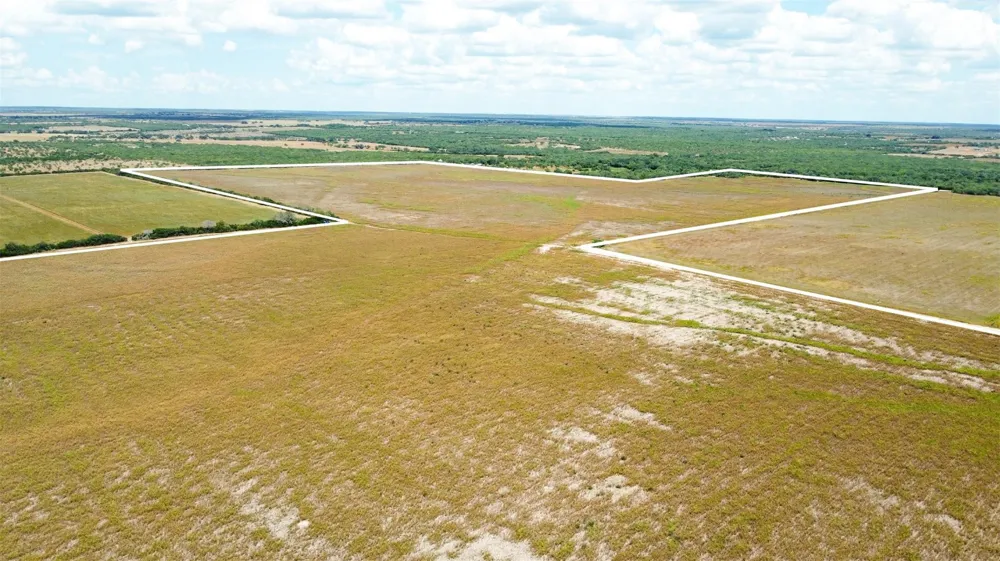 Cr 321 George West, TX 78022