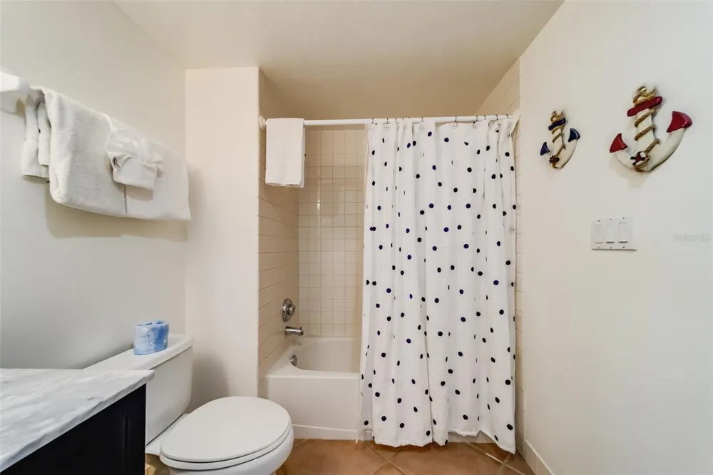 16550 GULF BOULEVARD #643 North Redington Beach, FL 33708