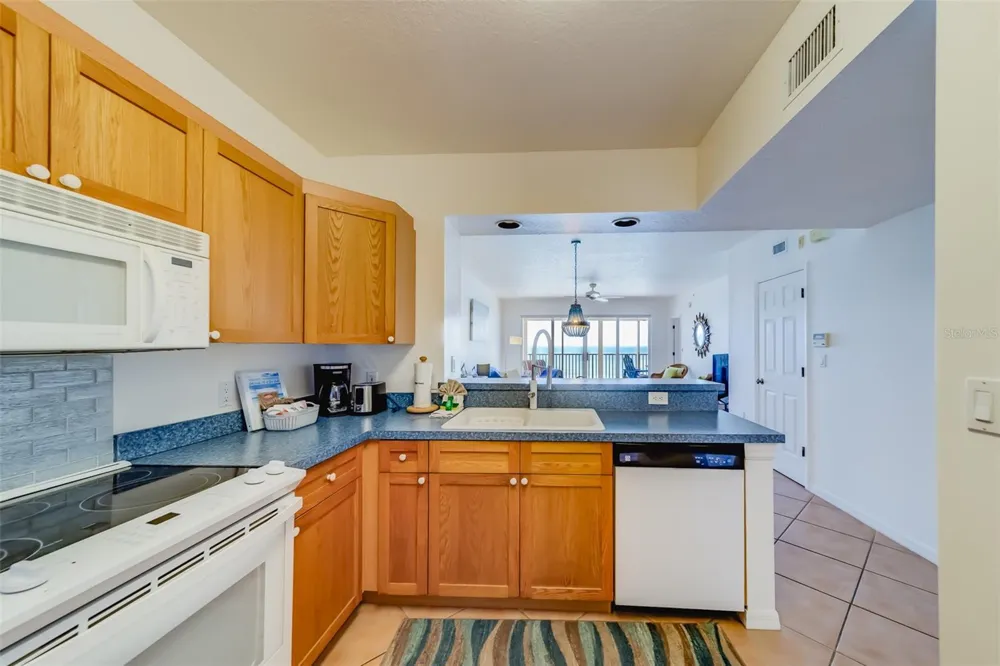 16550 GULF BOULEVARD #643 North Redington Beach, FL 33708