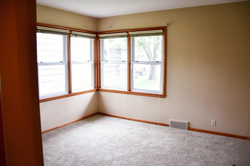 1206 S Shore Drive Worthington, MN 56187