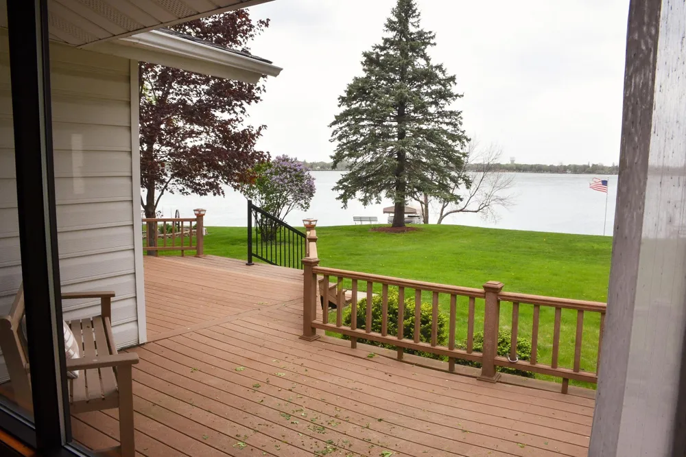 1206 S Shore Drive Worthington, MN 56187