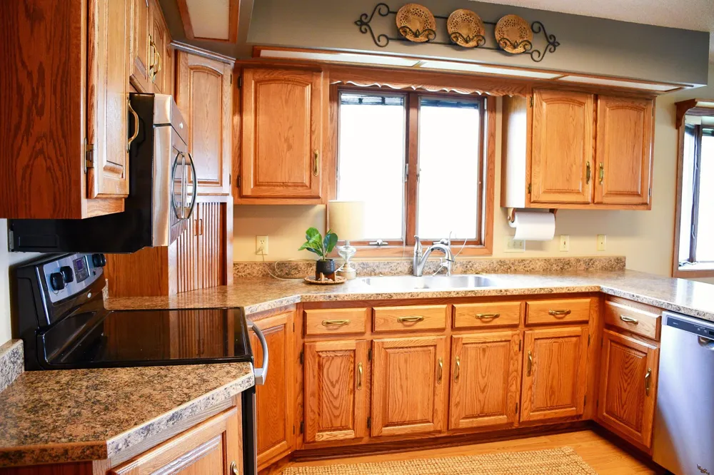 1206 S Shore Drive Worthington, MN 56187