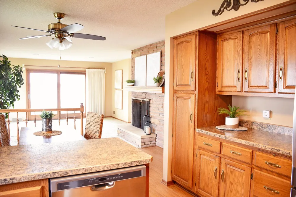 1206 S Shore Drive Worthington, MN 56187