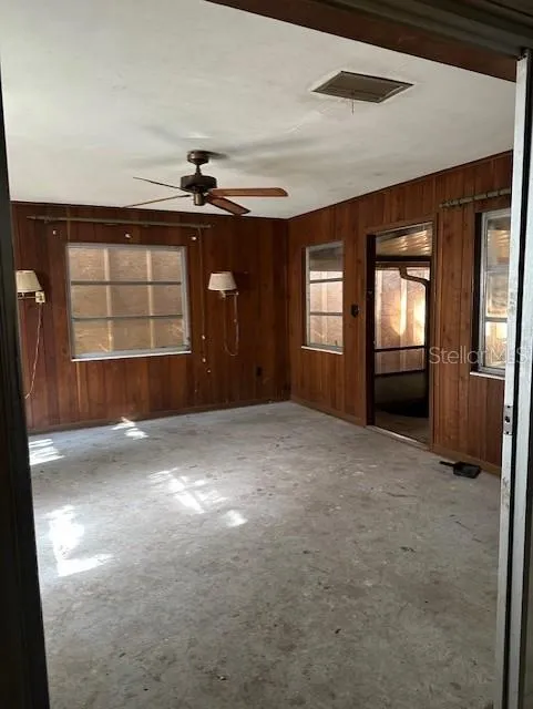 1918 MOUNTAIN LAKE CUTOFF ROAD Lake Wales, FL 33859