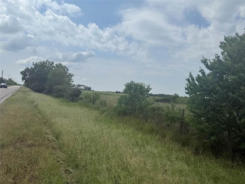 County Road 25 Damon, TX 77430