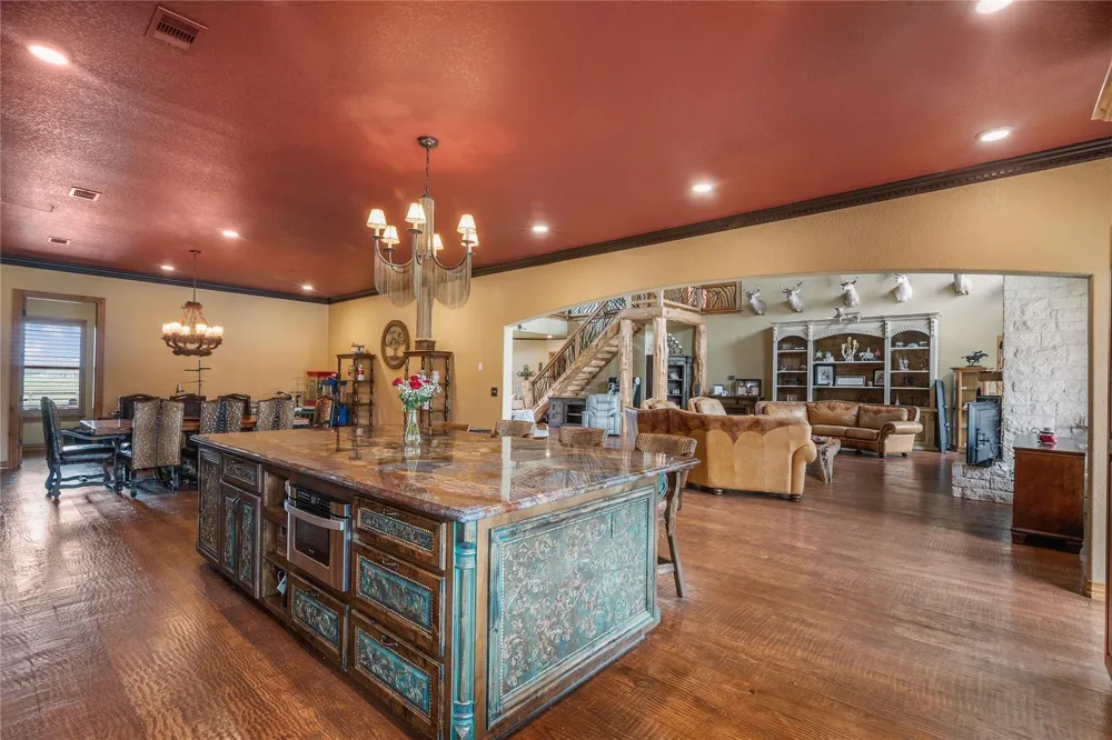 9474 E Fm  524 E Sweeny, TX 77480