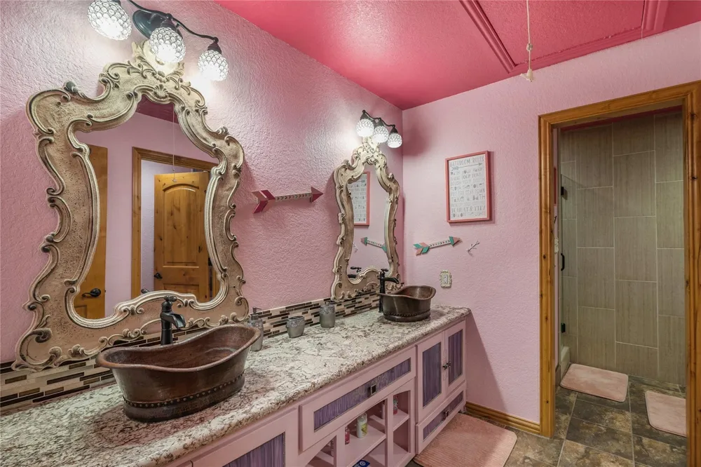 9474 E Fm  524 E Sweeny, TX 77480