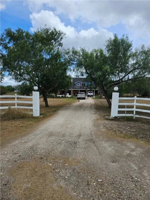 211 County Road 310