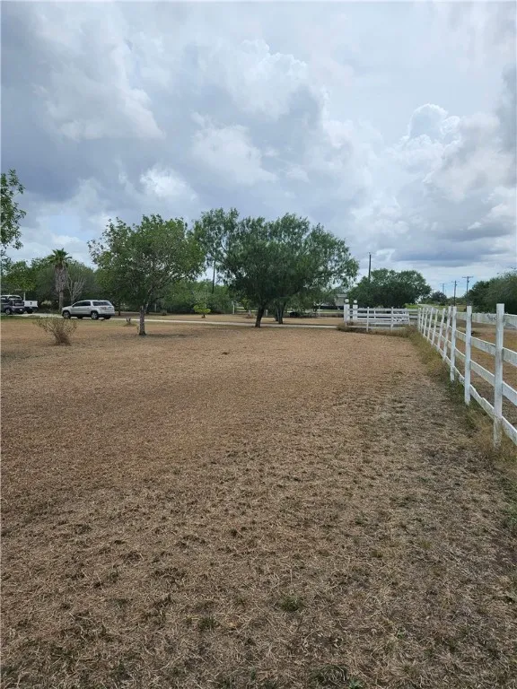 211 County Road 310 Orange Grove, TX 78372