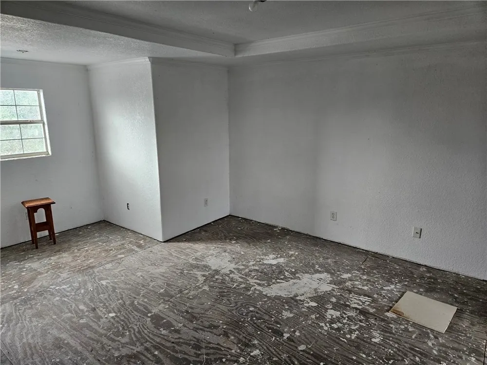 211 County Road 310 Orange Grove, TX 78372