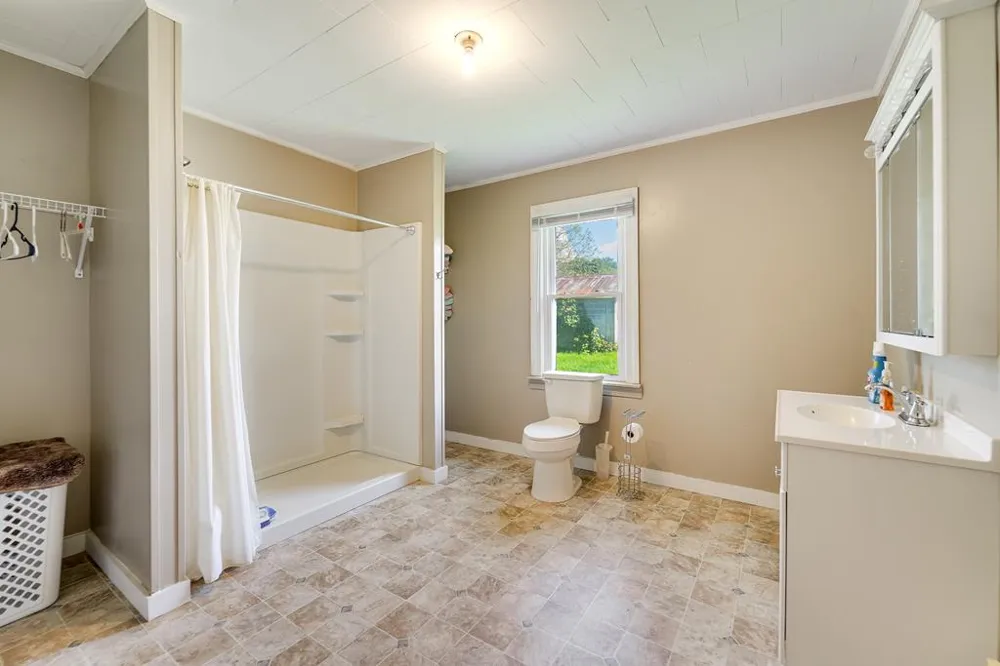 Bidwell Rd Whittier, NC 28789