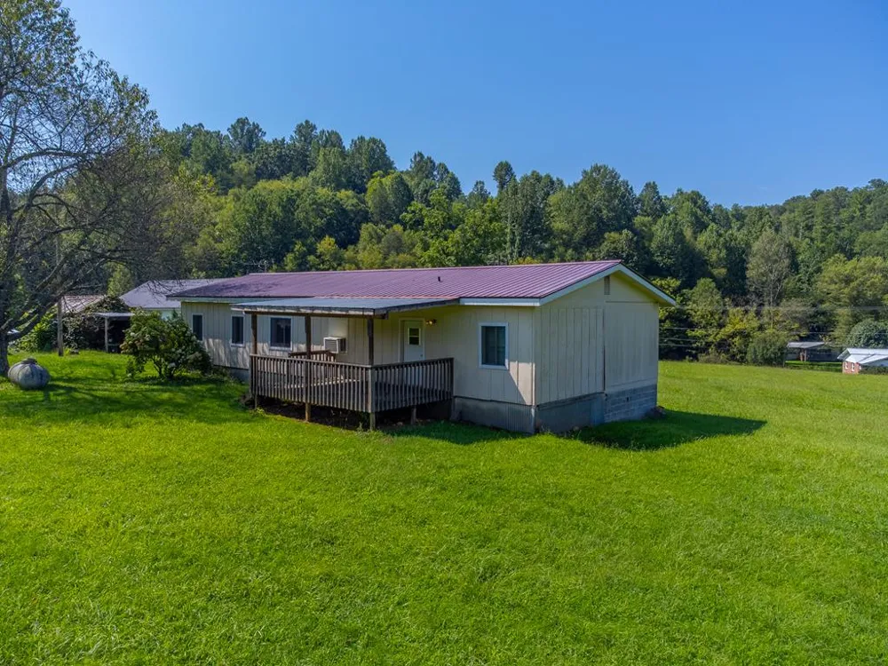 Bidwell Rd Whittier, NC 28789