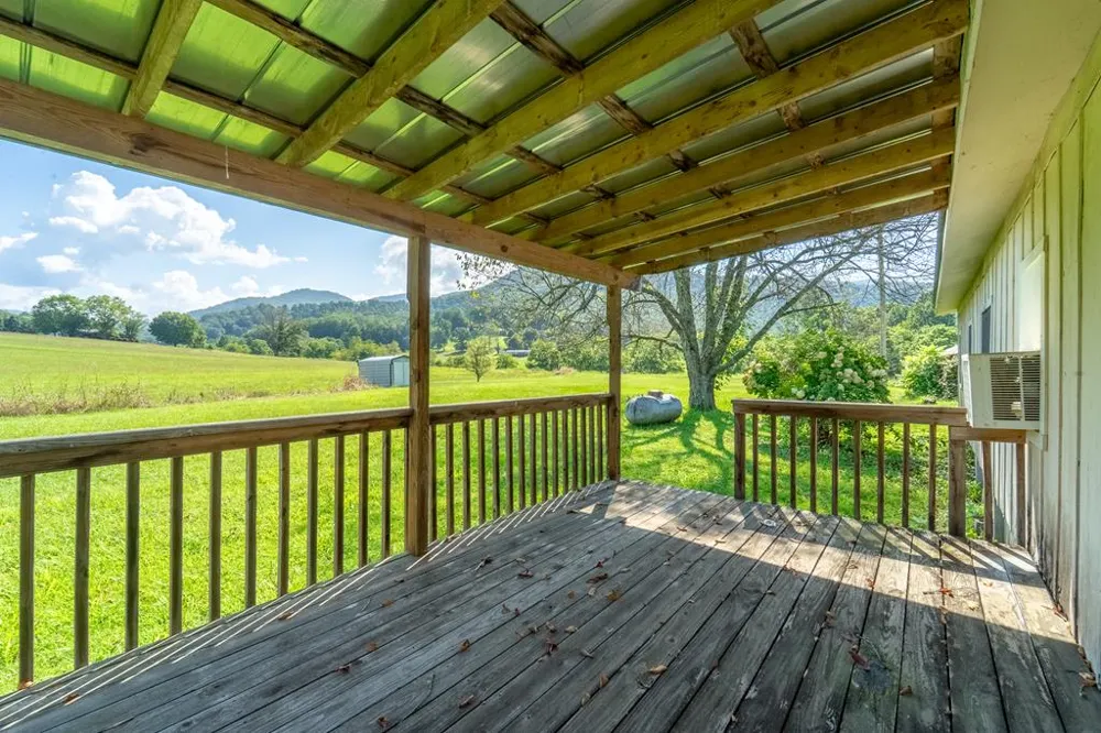 Bidwell Rd Whittier, NC 28789