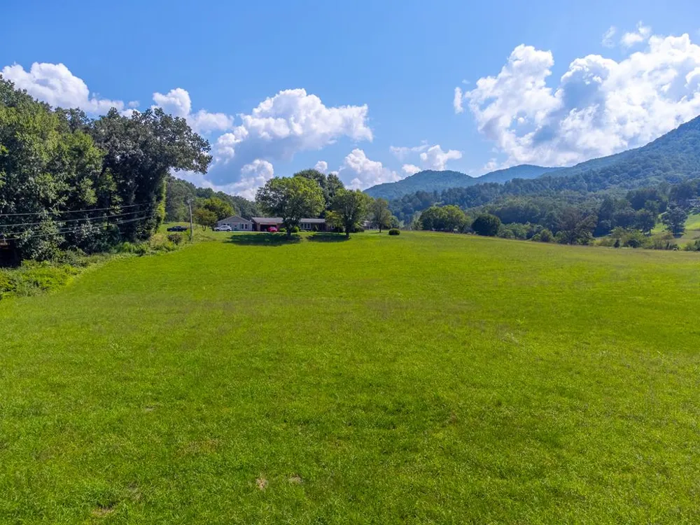 Bidwell Rd Whittier, NC 28789