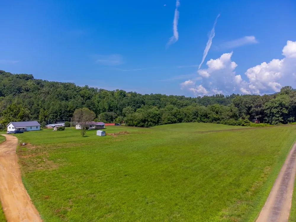 Bidwell Rd Whittier, NC 28789