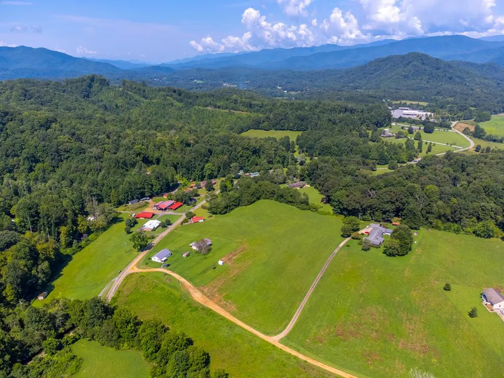 Bidwell Rd Whittier, NC 28789
