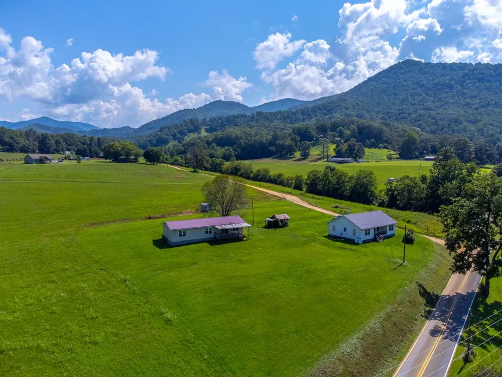 Bidwell Rd Whittier, NC 28789