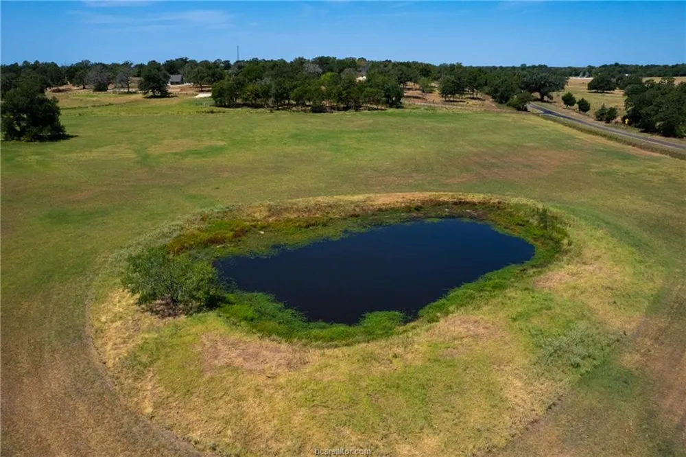 28 FM 166 Caldwell, TX 77836