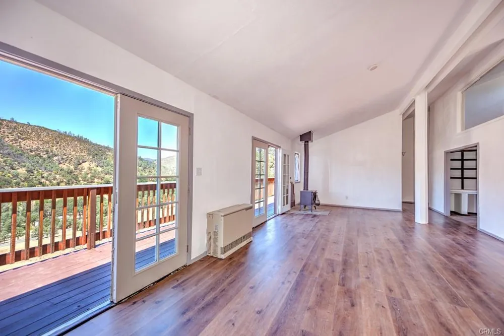 2399 Indian Hill Road Clearlake Oaks, CA 95423