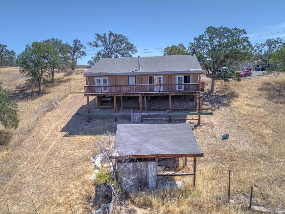2399 Indian Hill Road Clearlake Oaks, CA 95423