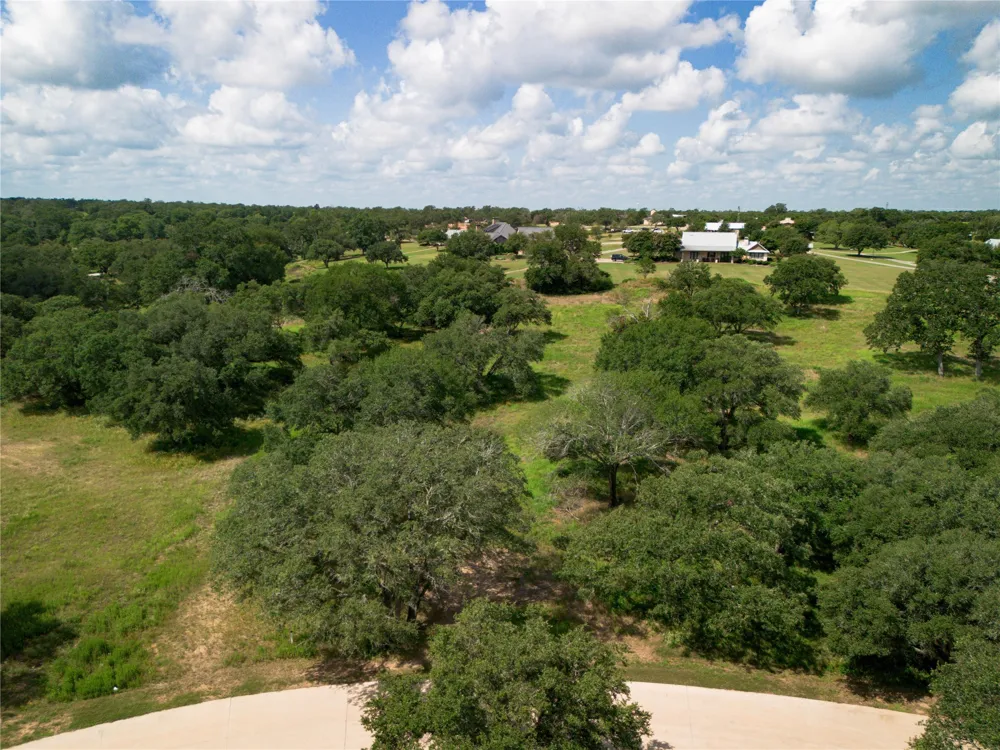 109 Mallard Lane Columbus, TX 78934