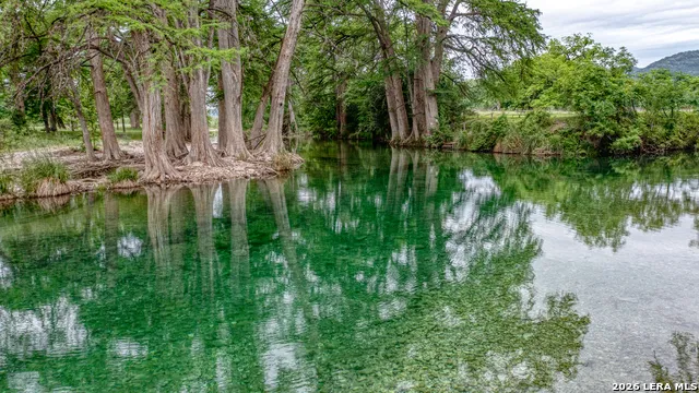 000 Leinweber Dr. Leakey, TX 78873