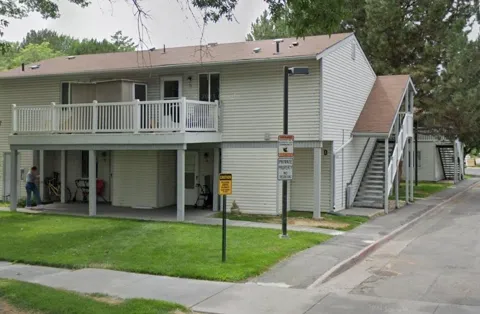 450 J St