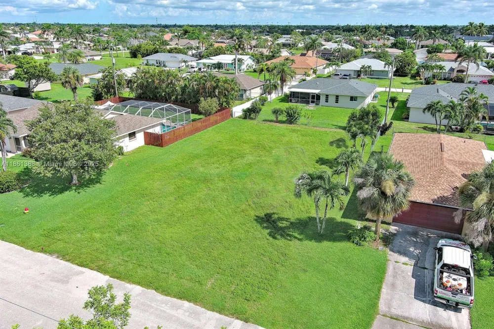 225 SW 46TH TER Cape Coral, FL 33914