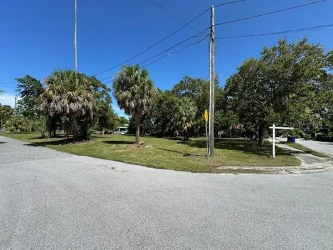 380 HANCOCK STREET