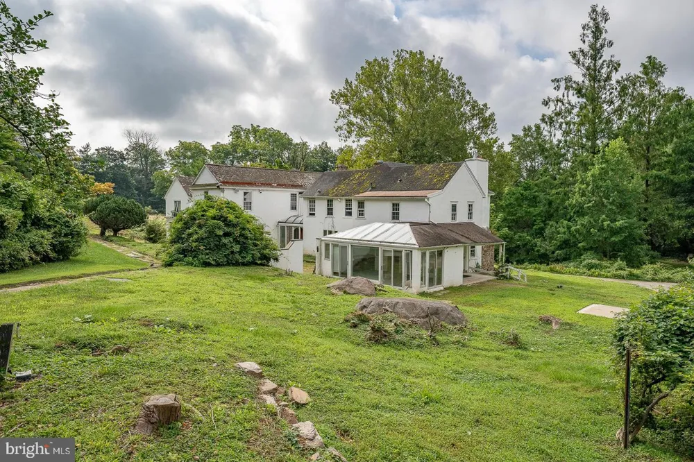 1425 MOUNT PLEASANT ROAD Villanova, PA 19085