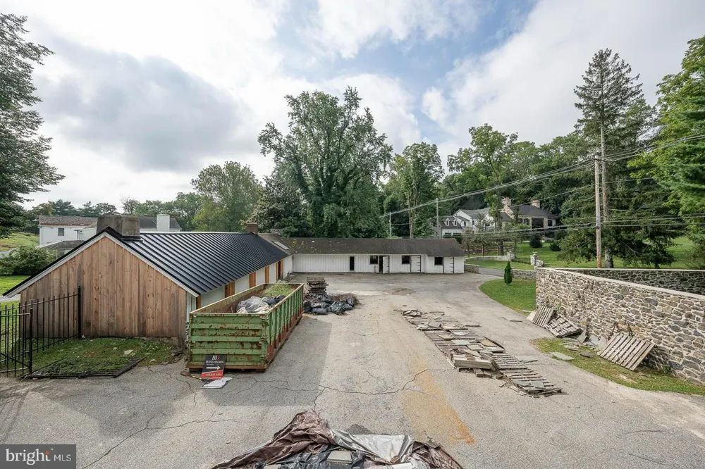 1425 MOUNT PLEASANT ROAD Villanova, PA 19085
