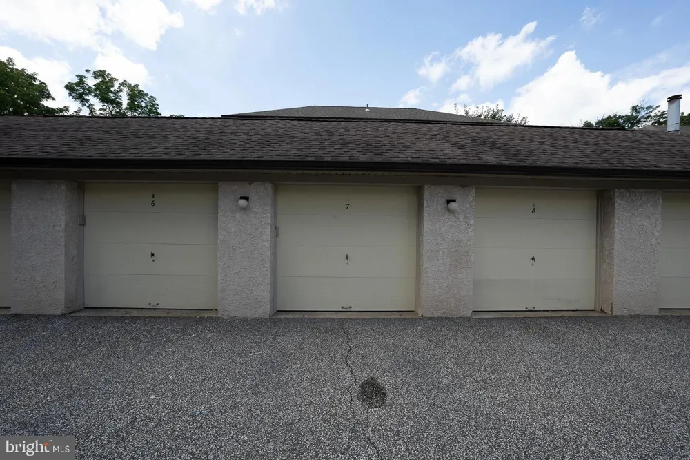 1425 MOUNT PLEASANT ROAD Villanova, PA 19085