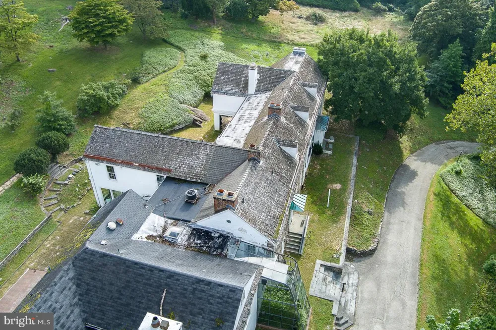 1425 MOUNT PLEASANT ROAD Villanova, PA 19085