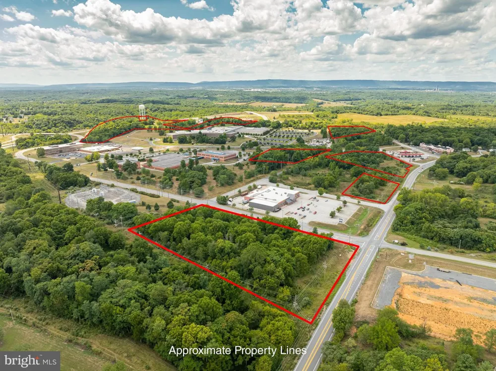 7 MURDOCK CIRCLE Kearneysville, WV 25430