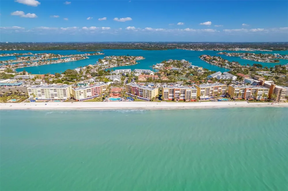 16550 GULF BOULEVARD #545 North Redington Beach, FL 33708