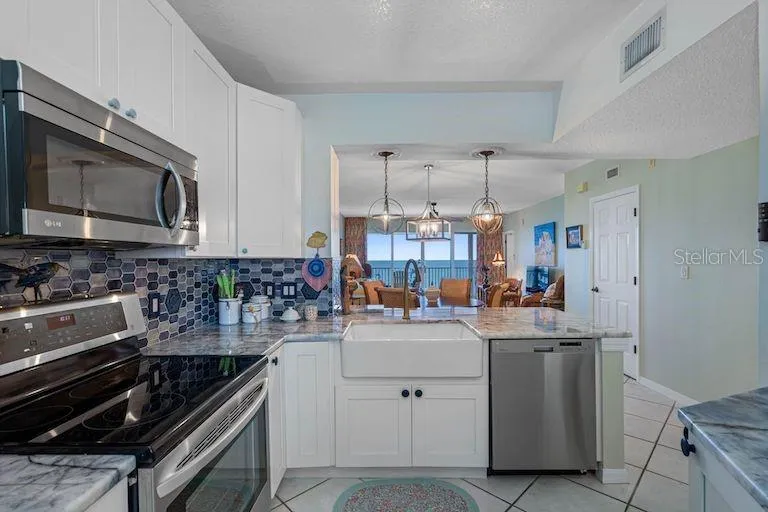 16550 GULF BOULEVARD #545 North Redington Beach, FL 33708