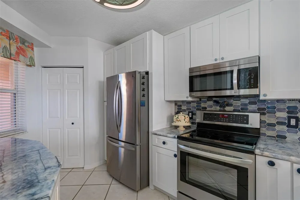 16550 GULF BOULEVARD #545 North Redington Beach, FL 33708