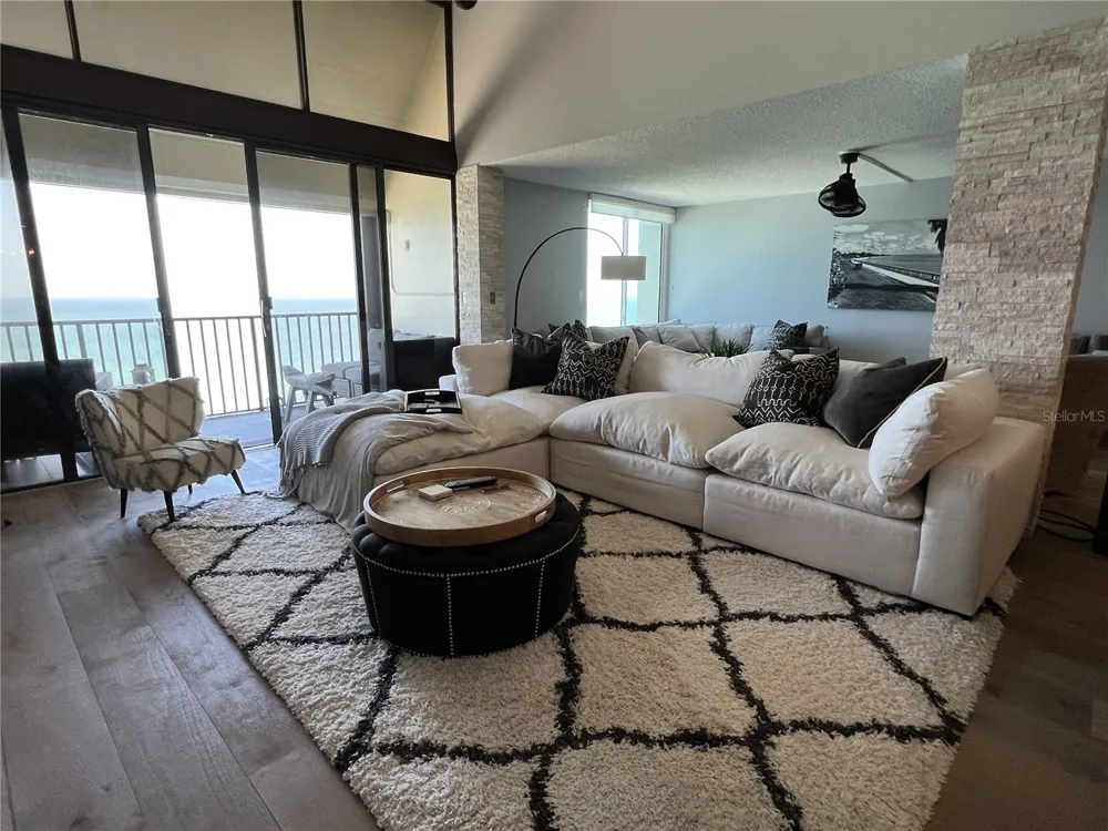 7100 SUNSET WAY #PH5 St Pete Beach, FL 33706