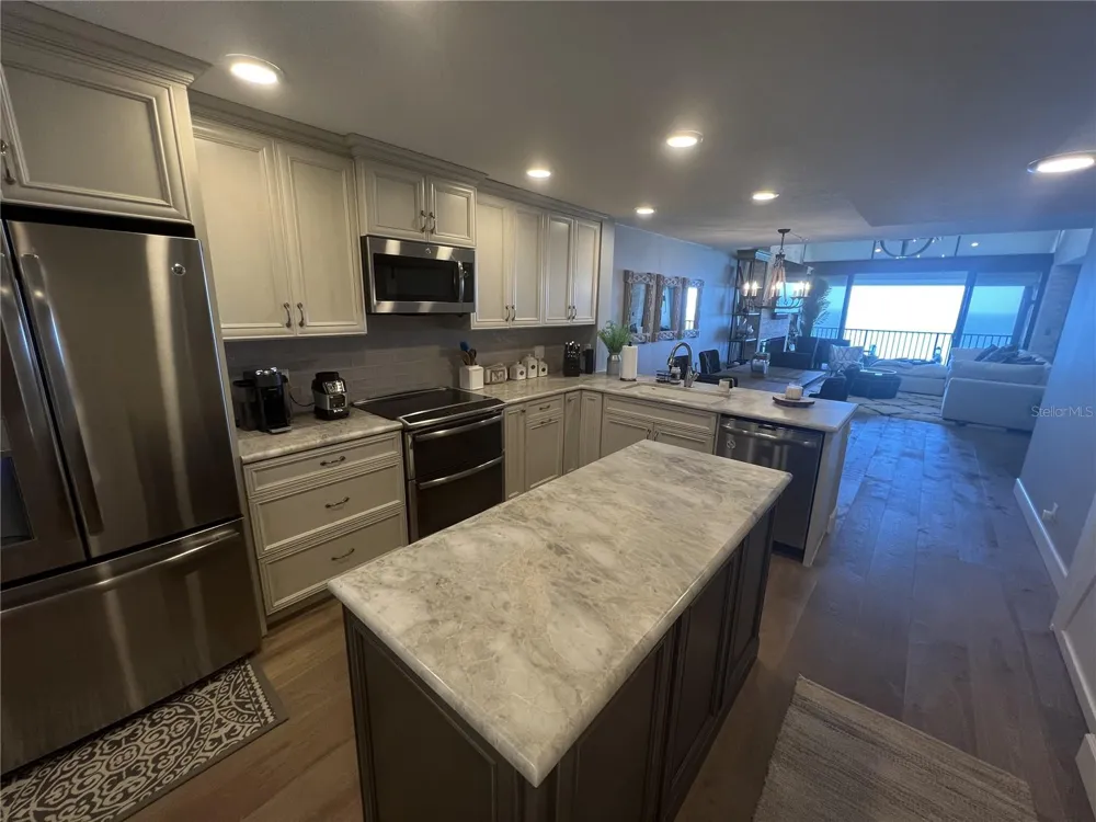 7100 SUNSET WAY #PH5 St Pete Beach, FL 33706