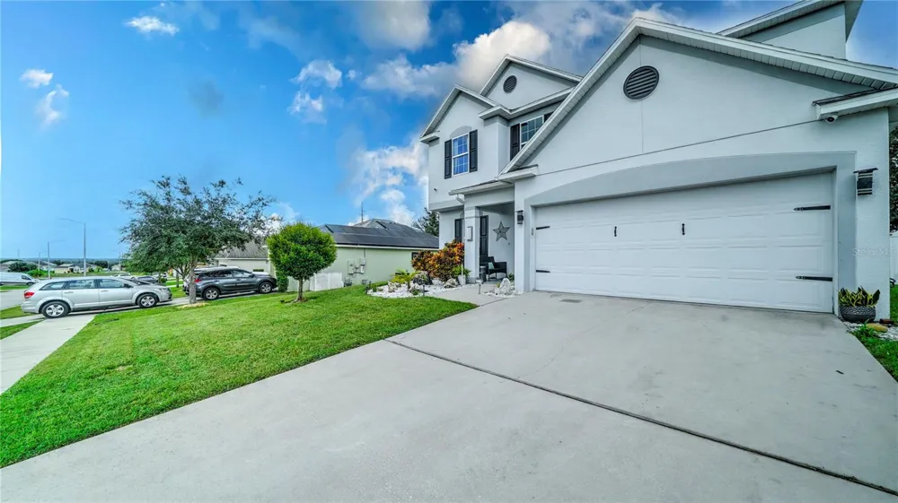 2015 BARSTOW LANE Dundee, FL 33838