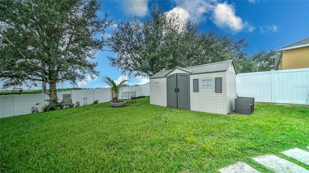 2015 BARSTOW LANE Dundee, FL 33838