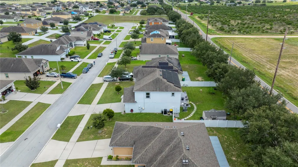 2015 BARSTOW LANE Dundee, FL 33838