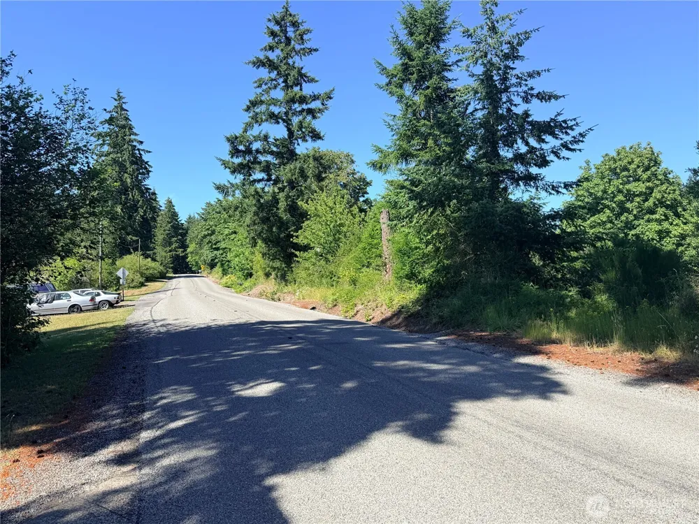 2721 158th Avenue SW Lakebay, WA 98340