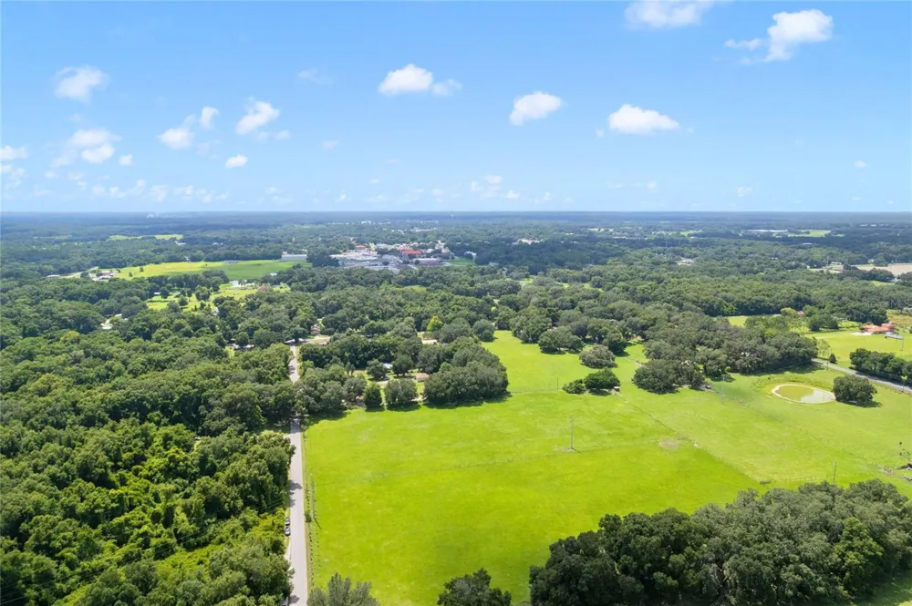 CR 552 Bushnell, FL 33513
